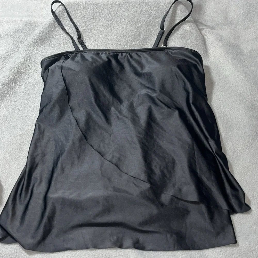 Women's 2 Pc Black Tankini Swimsuit Swim‎ Set Size Medium NWOT